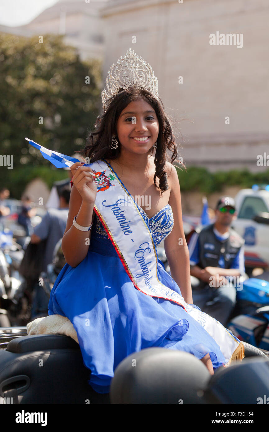 Salvadoran teen beauty pageant winner at Fiesta DC parade - Washington, DC USA Stock Photo