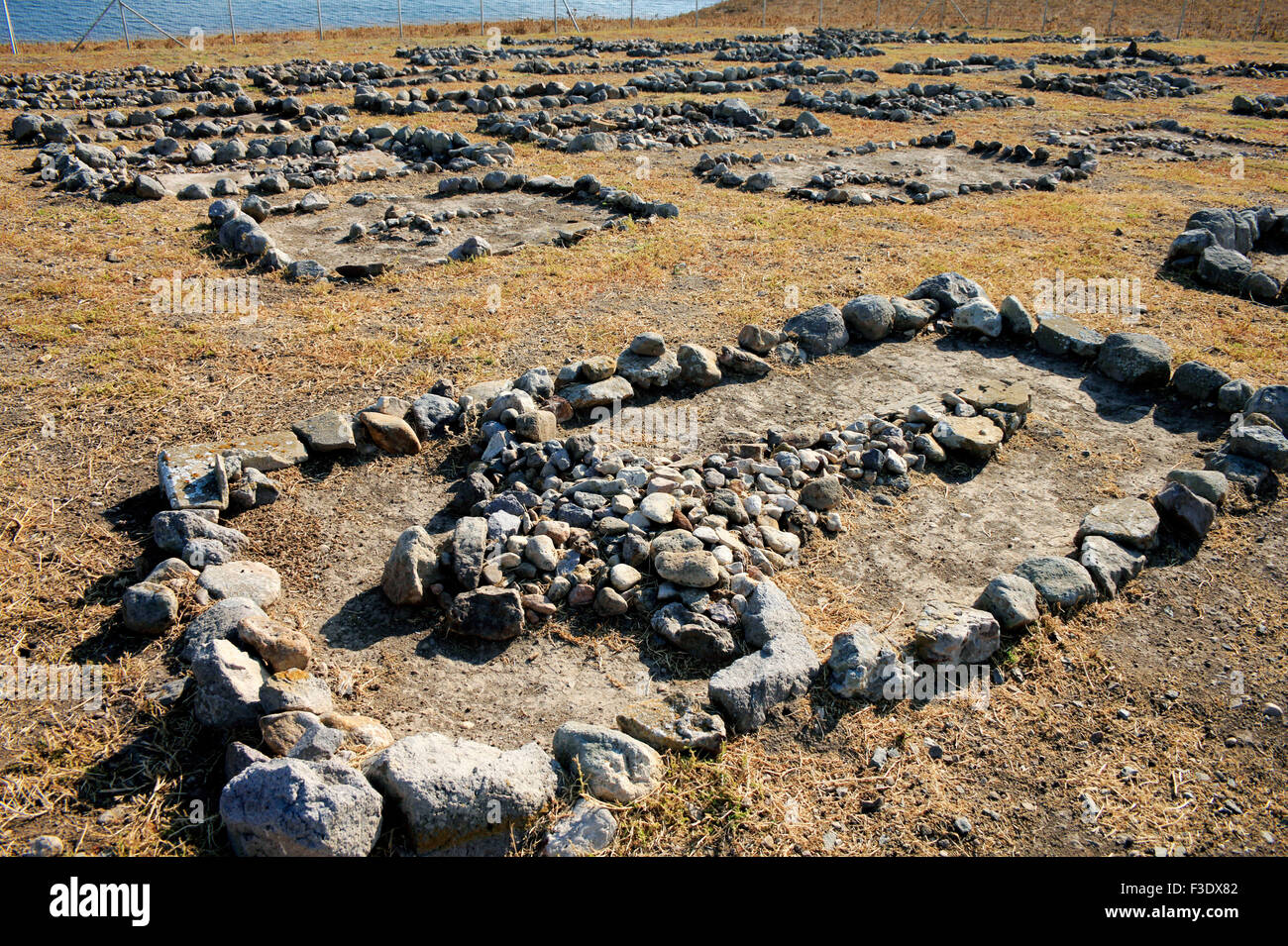 cross-shaped-burial-mounds-on-burial-are