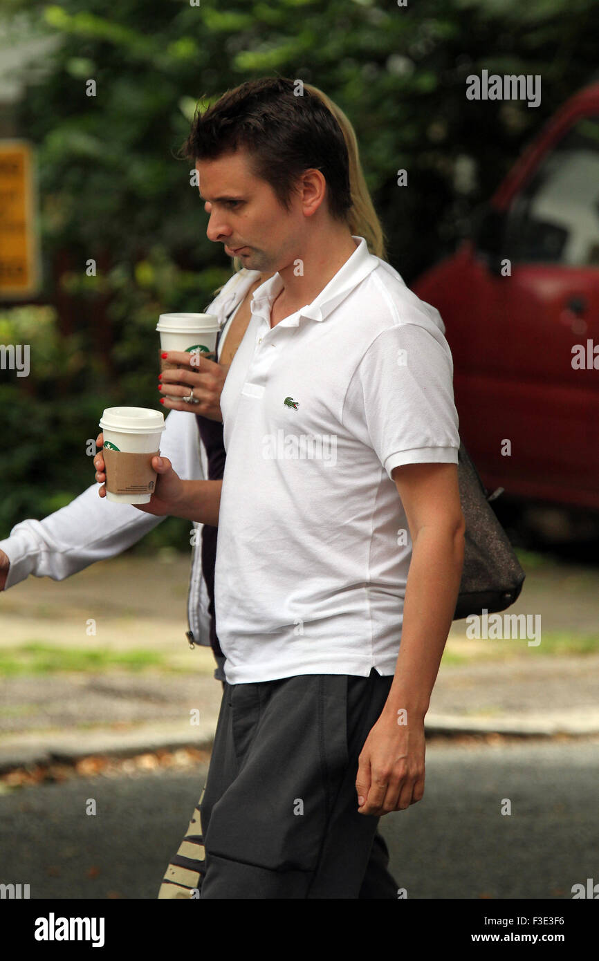 London, UK, 2009: Kate Hudson and Matthew Bellamy seen out and about in Primrose Hill , London Stock Photo