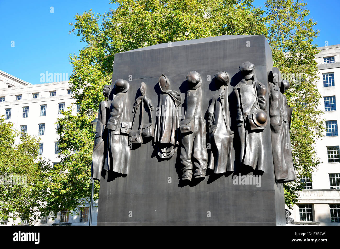 The women of world war two monument hi-res stock photography and images ...