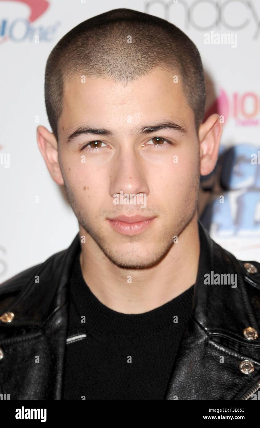New York, NY, USA. 5th Oct, 2015. Nick Jonas in attendance for Z100's Jingle Ball 2015 Kick Off Event, Macy's Herald Square, New York, NY October 5, 2015. Credit:  Kristin Callahan/Everett Collection/Alamy Live News Stock Photo