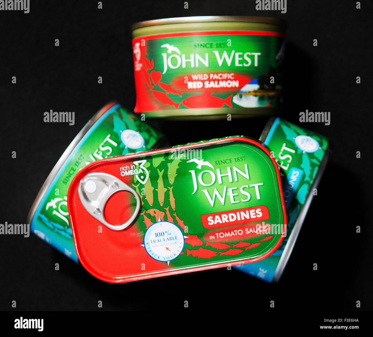 UK. 6th October, 2015. Britain's biggest supplier of tinned tuna has quietly abandoned a pledge to use only sustainable fishing practices to protect dolphins, turtles and sharks from being caught in its fishing nets.  Four years ago, John West had promised that it would be using the 'pole and line' method for 50 per cent of its catch by the end of 2015 and that by 2017 100 per cent of its catch would come from pole and line. Credit:  Cernan Elias/Alamy Live News Stock Photo