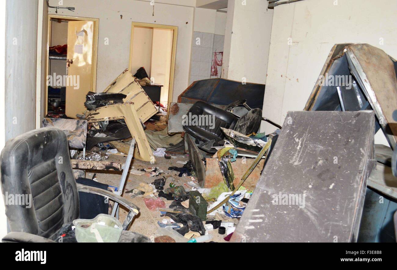 Kunduz. 6th Oct, 2015. Photo taken on Oct. 6, 2015 shows a destroyed room at a government building after Taliban fighters burnt it down in Kunduz city, capital of northern Kunduz province of Afghanistan. Afghan security forces after five days of fierce fighting were able to reopen the road linking Baghlan to Kunduz city and sent reinforcement there to bolster government positions against Taliban fighters, police said. Credit:  Ajmal/Xinhua/Alamy Live News Stock Photo