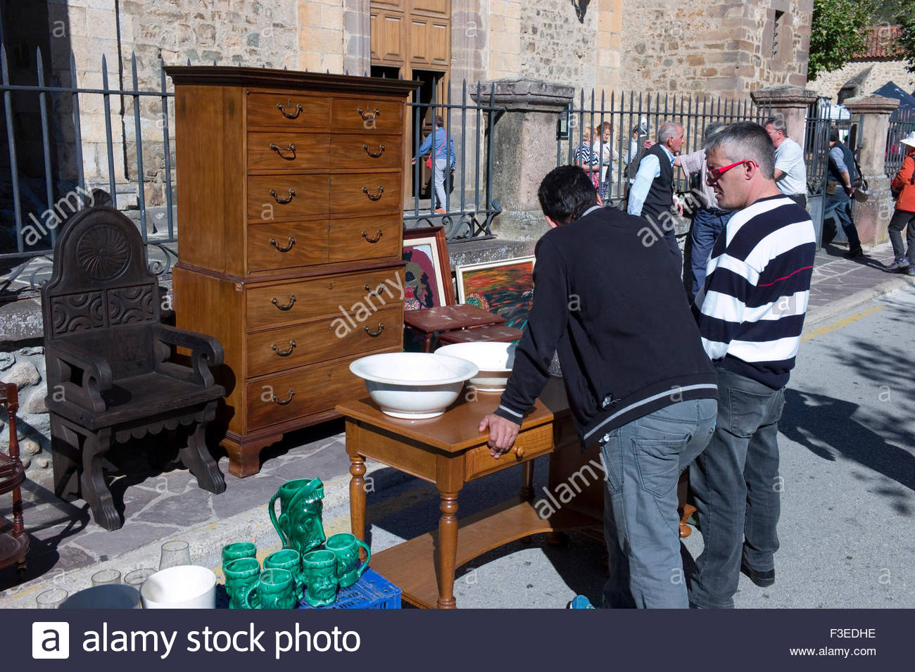 Selling Antique Furniture In The The Street Market In The Medieval