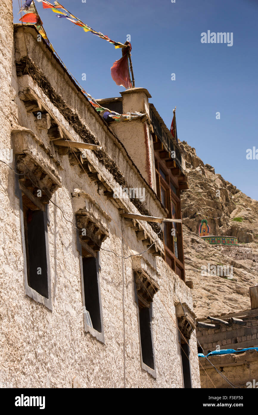 India, Jammu & Kashmir, Ladakh, Leh, Lanruk House, best preserved mansion, office of Tibet Heritage Fund, windows and roof Stock Photo