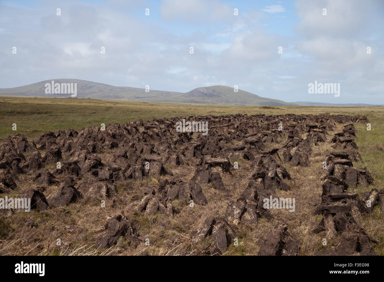 Peat blocks hi-res stock photography and images - Alamy