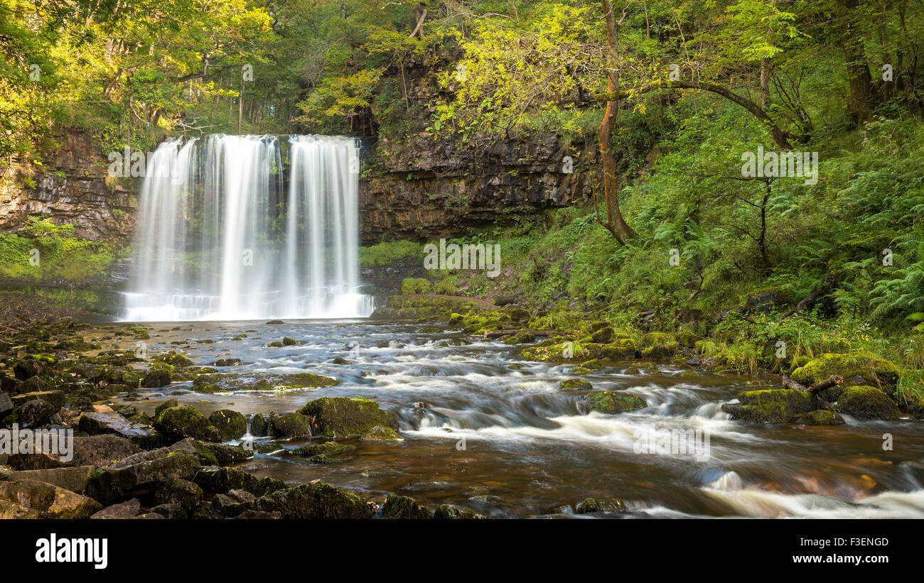 Pontneddfechan waterfalls hires stock photography and images Alamy