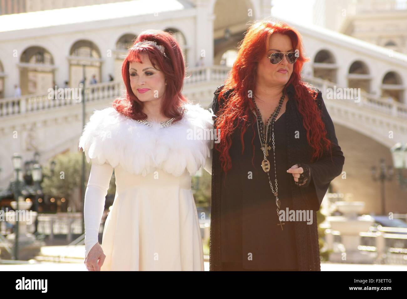 Judds girls night out residency hires stock photography and images Alamy