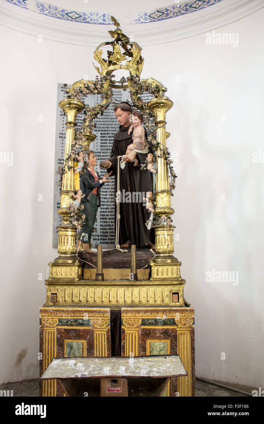 An offertory statue of Jesus at the Baroque Cathedral of St George in ...