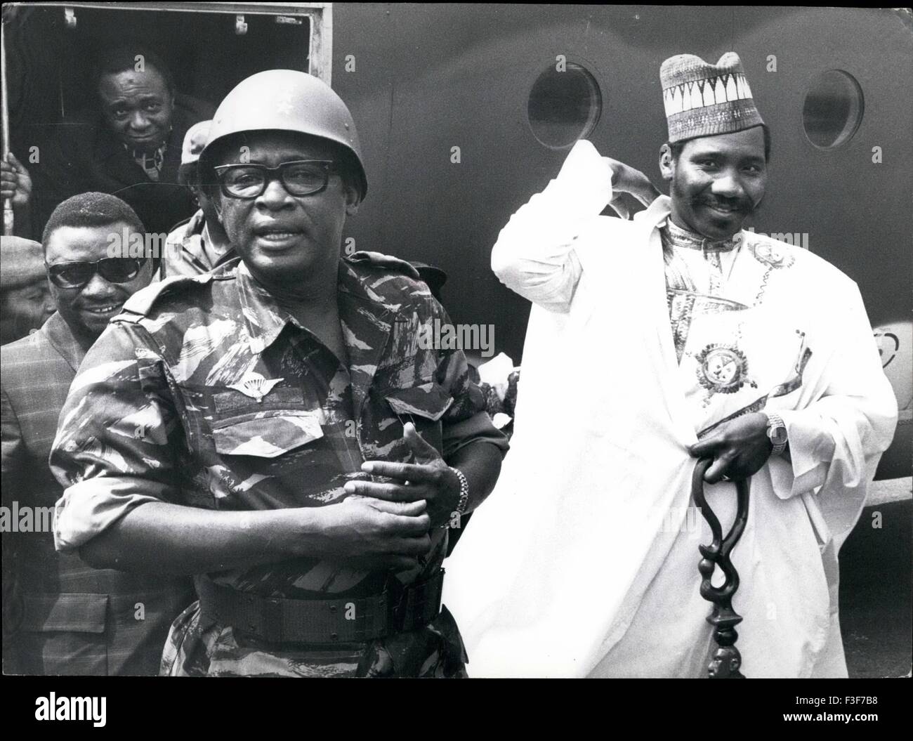 1974 - ZAIRE: Near Mutshatsha: President Mabutu with the Nigerian Foreign Minister Brigadier Joseph Garbs when Nigerian Ministers arrived here to try and mond relations between Zaire and Angela. © Keystone Pictures USA/ZUMAPRESS.com/Alamy Live News Stock Photo