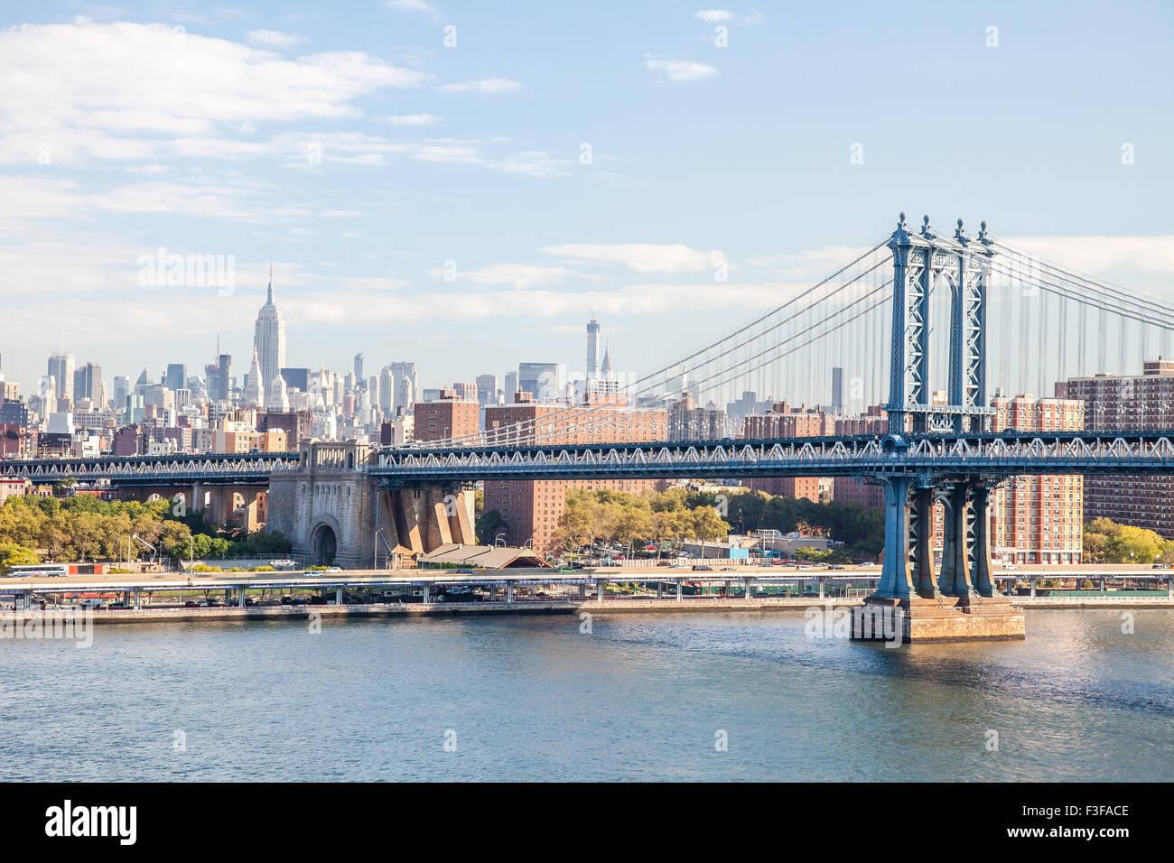 Manhattan brooklyn bridge seen hi-res stock photography and images - Alamy