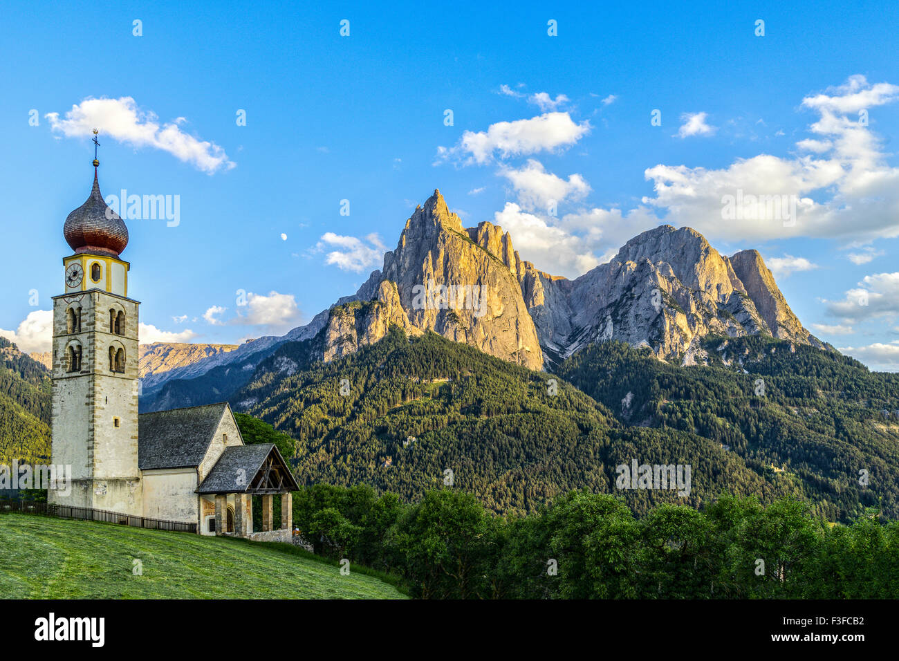 San Valentino church in front of the Schlern and moon at sunset, Siusi allo  Sciliar, Castelrotto, Dolomites, Italy Stock Photo - Alamy