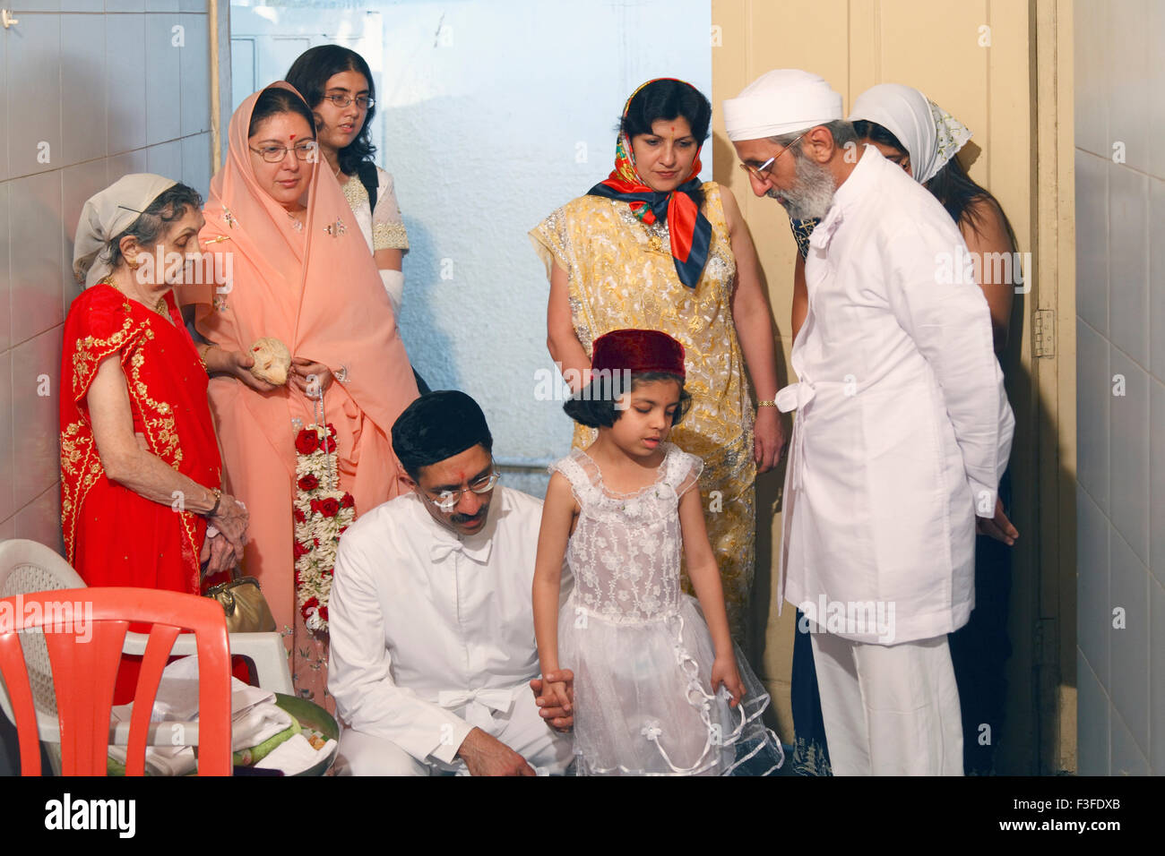 Reciting Slokas before ceremonial bath ; Nahan ; Ritual ; Parsi Navjot