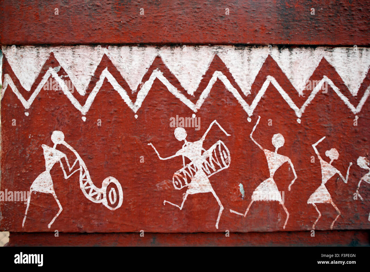 Warli painting hi-res stock photography and images - Alamy