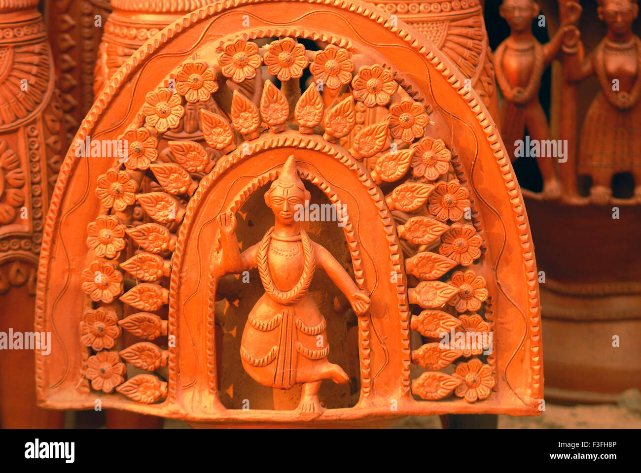 Terracotta statues for sale ; Calcutta ; Kolkata ; West Bengal ; India