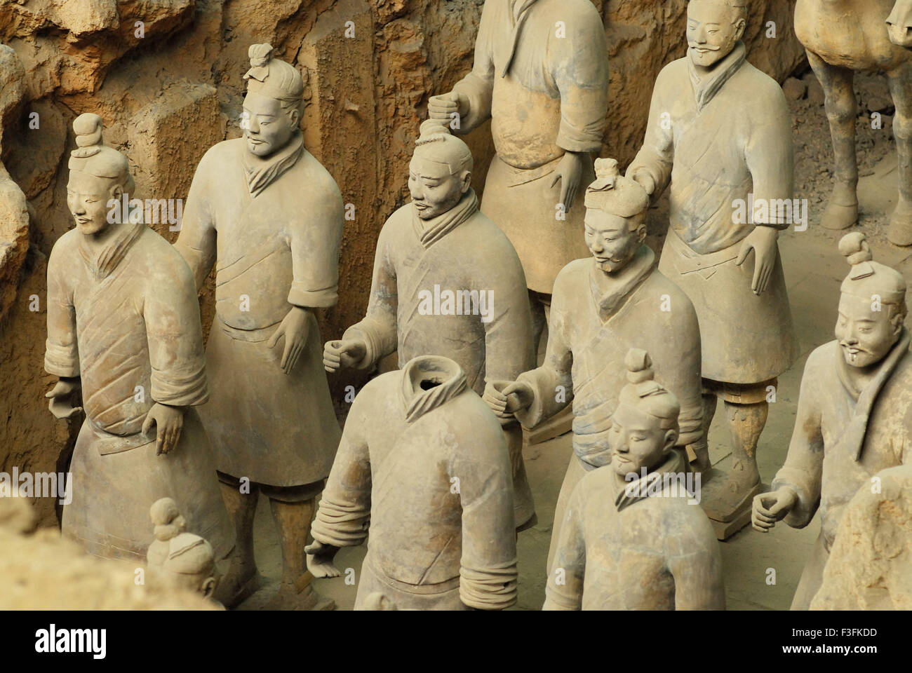 Statues of Terracotta warriors in pit 1 ; Terracotta army ; Qin Dynasty