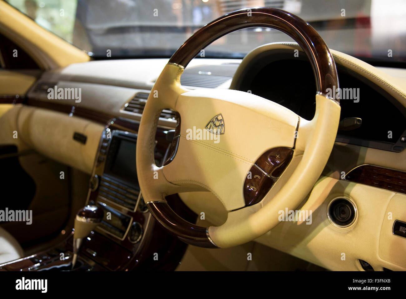 Mercedes maybach car hi-res stock photography and images - Alamy