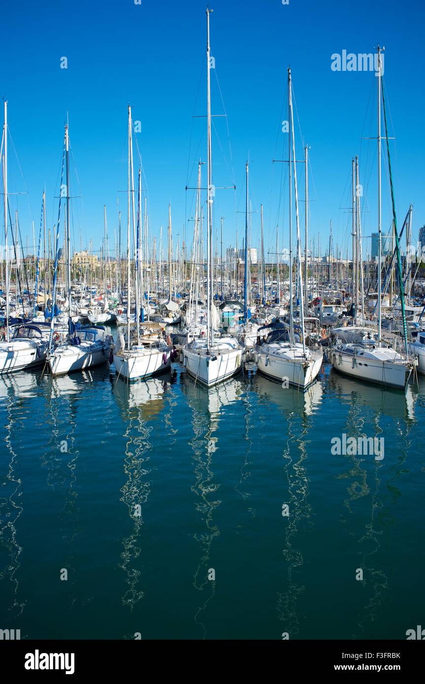 Yachts in a docks hi-res stock photography and images - Alamy