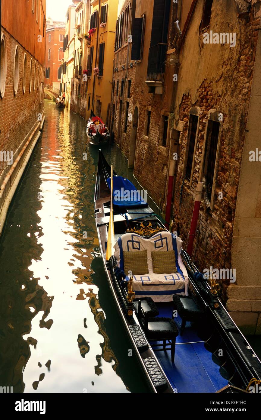 Traditional gondola Stock Photo Alamy