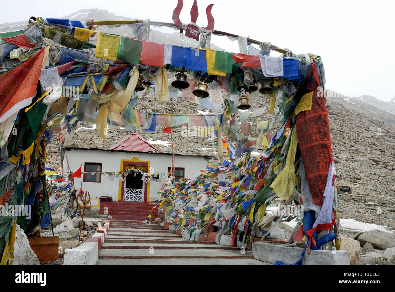 Chang La Baba temple ; Chang La Pass ; Leh ; Ladakh ; Jammu and Kashmir ; India Stock Photo