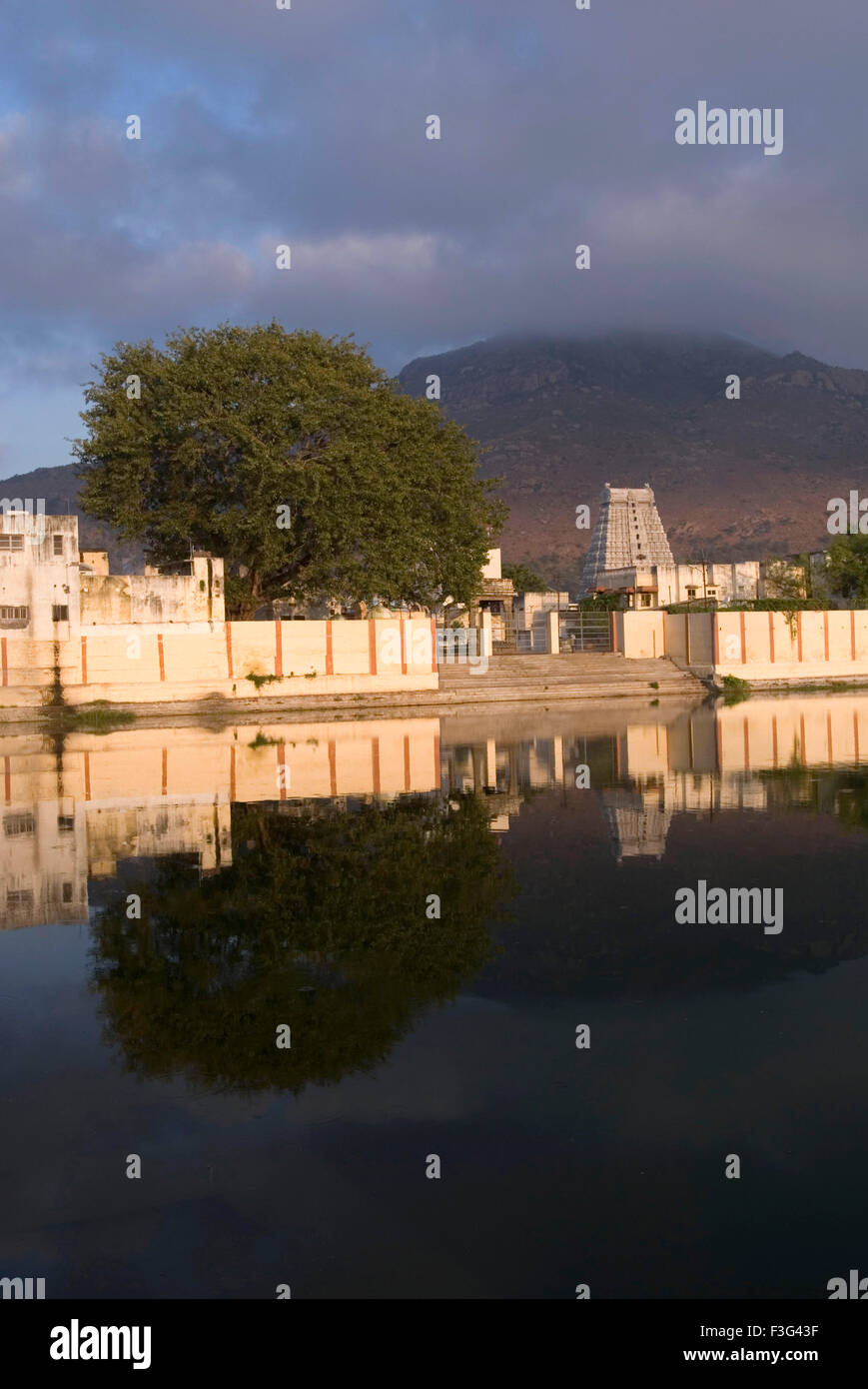 Tiruvannamalai Temple ; Hindu Temple ; Tiruvennanallur ; Tiruvannamalai ...