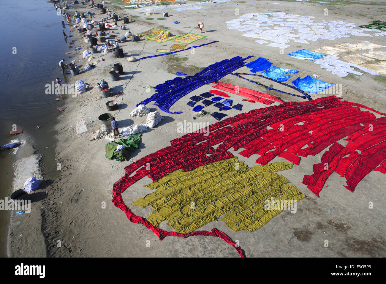 Yamuna river agra pollution hi-res stock photography and images - Alamy