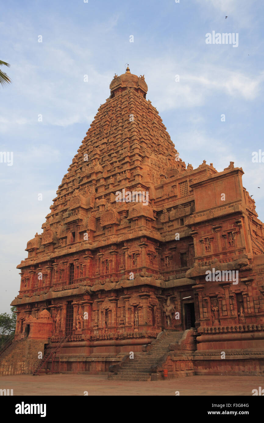 Brihadeshwara Temple dedicated to Lord Shiva 11th Century Chola ...