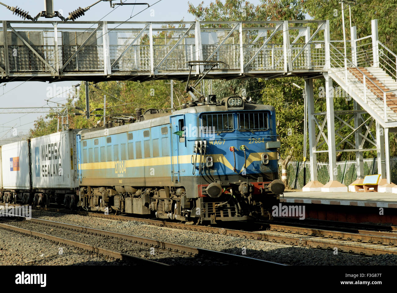 electric rail engine