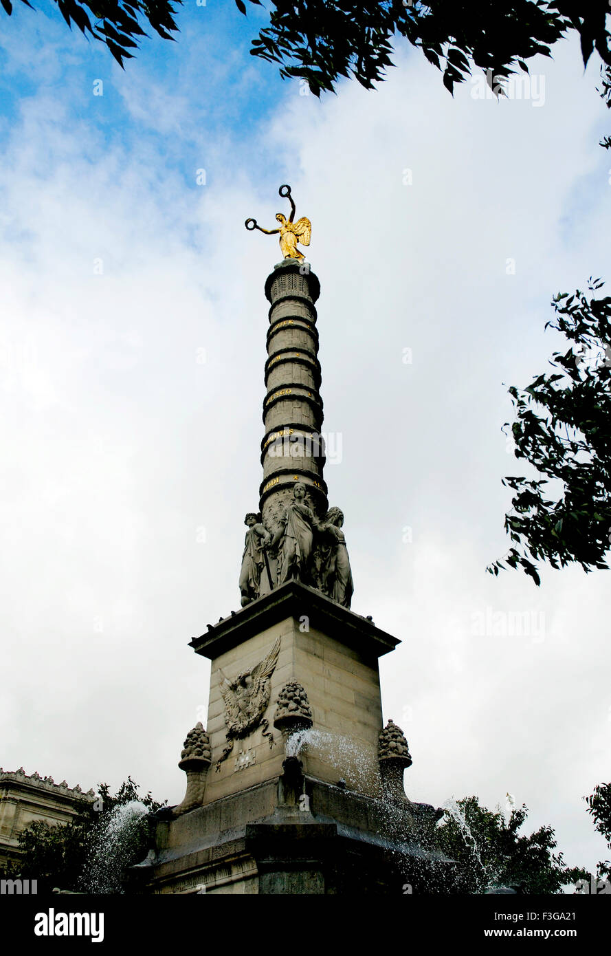 Porte Invalides Invalides color hi-res stock photography and images - Alamy