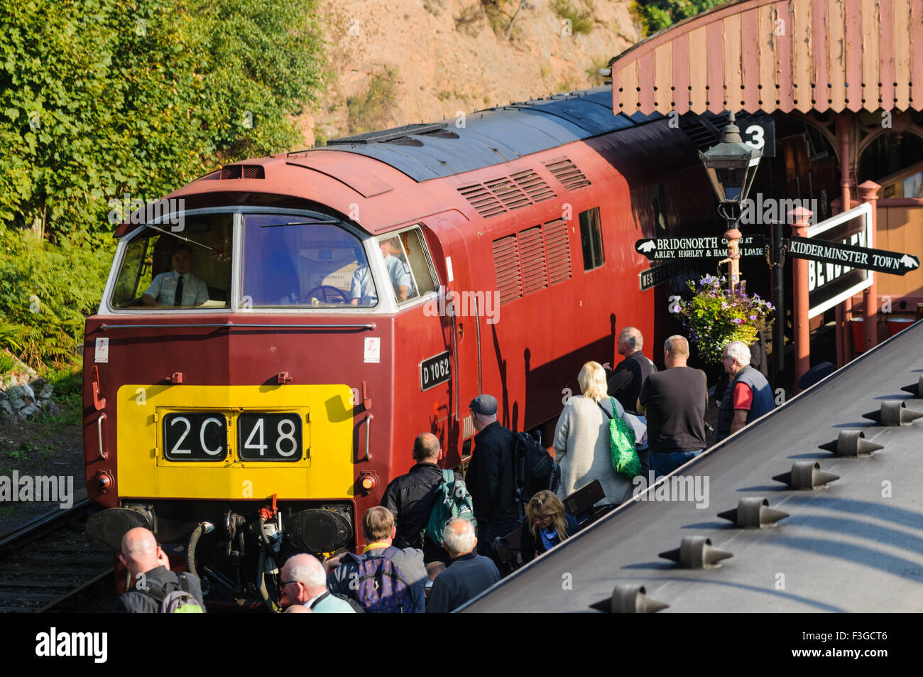 Class 52 western diesel loco d1062 arriving at bewdley station on the