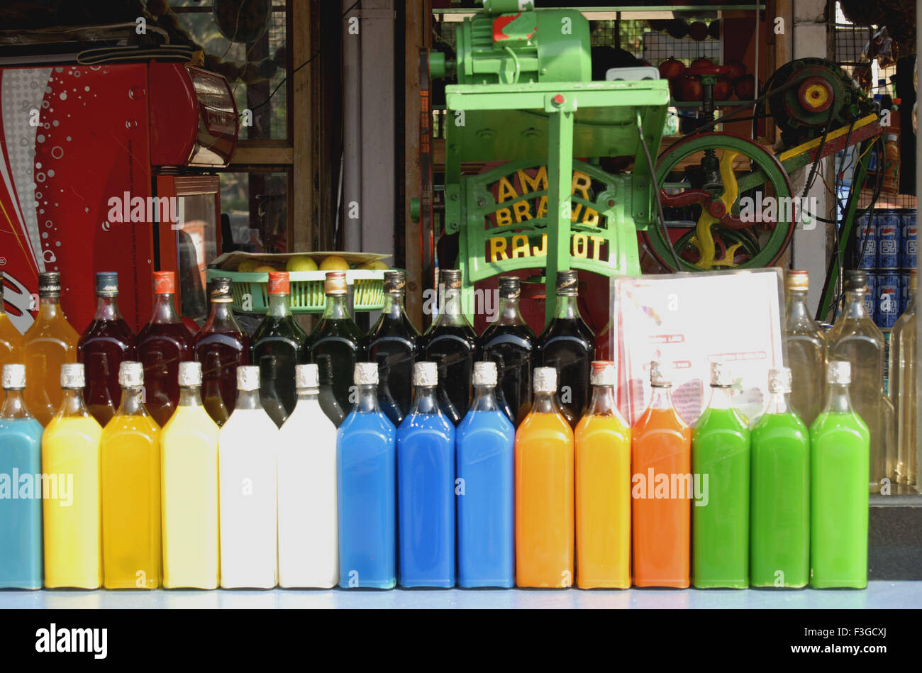 Cold Drink Shop High Resolution Stock Photography and Images Alamy