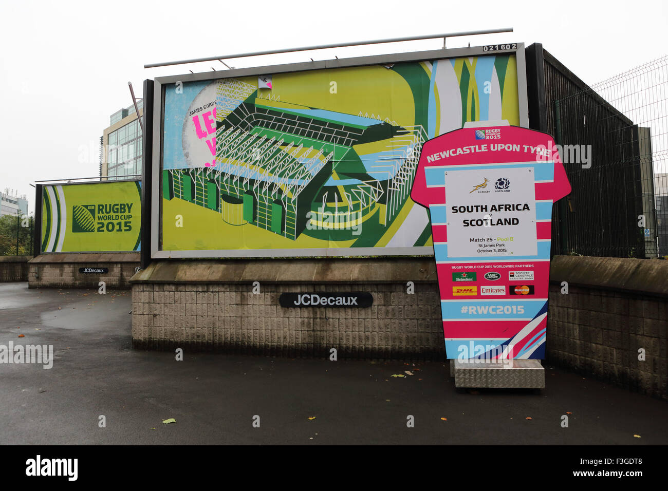 Rugby stadium billboard hires stock photography and images Alamy