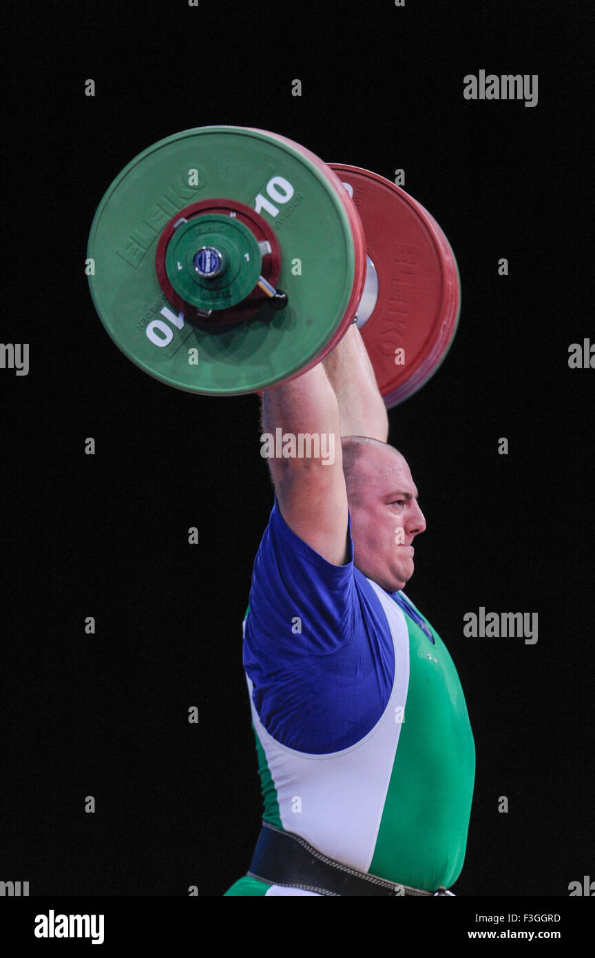 Velagic ALMIR (GER) in the clean and jerk, The London Prepares Weightlifting Olympic Test Event, ExCel Arena, London, England De Stock Photo