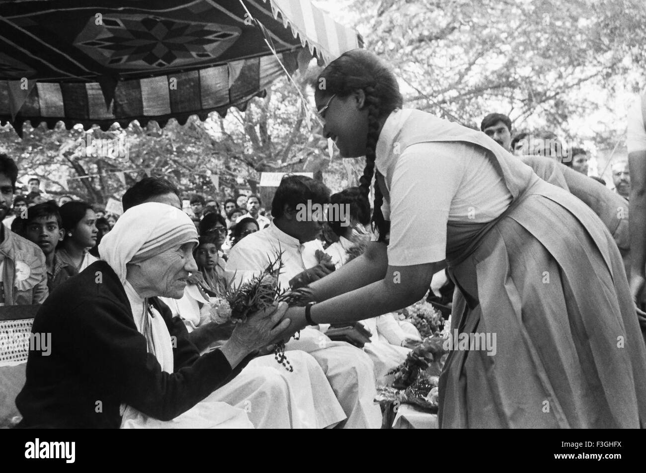 Mother Teresa with children Stock Photo