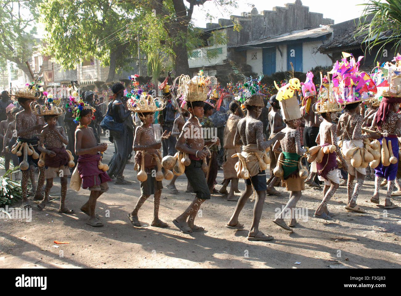 gujarat holi festival