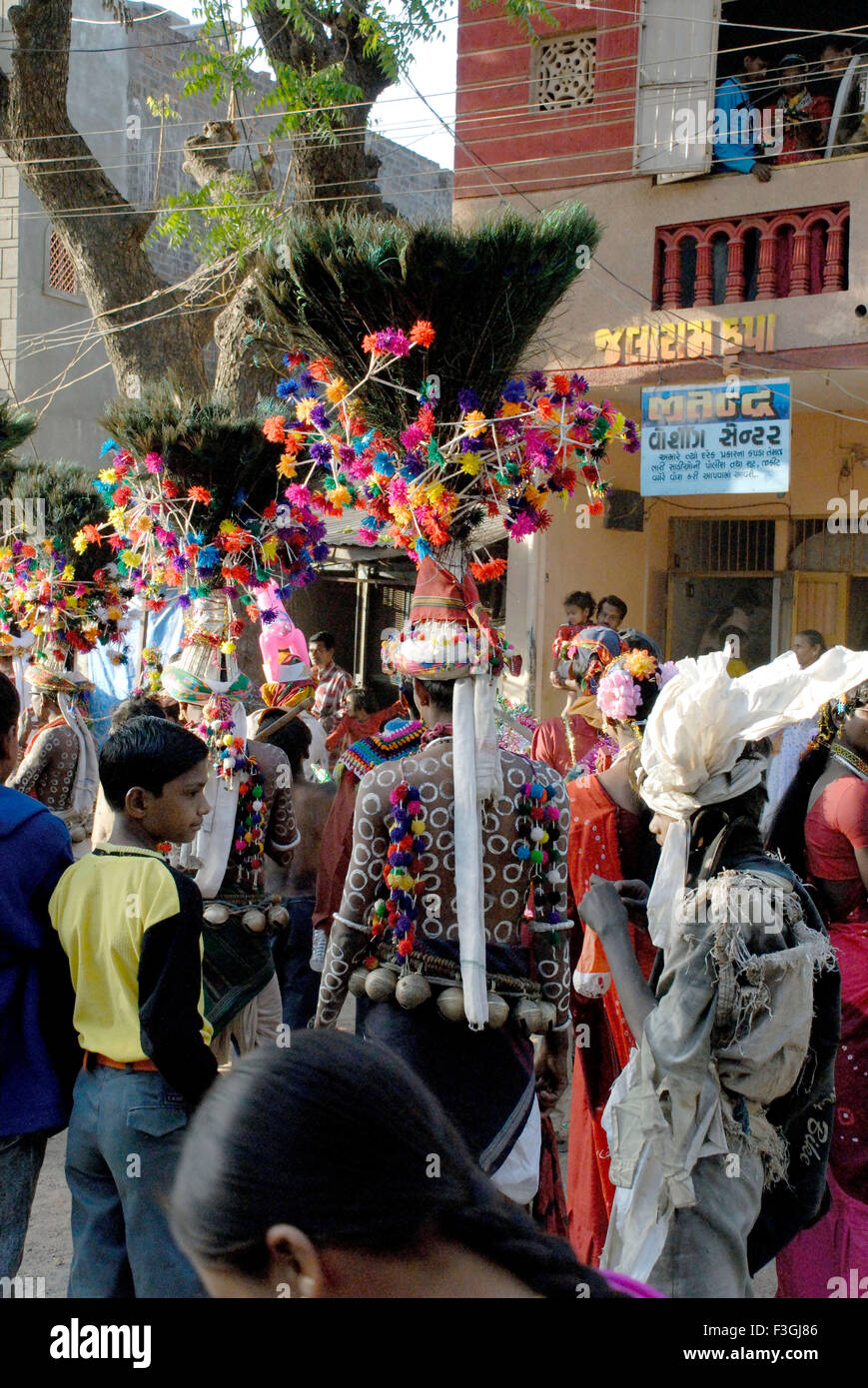 holi gujarat dance