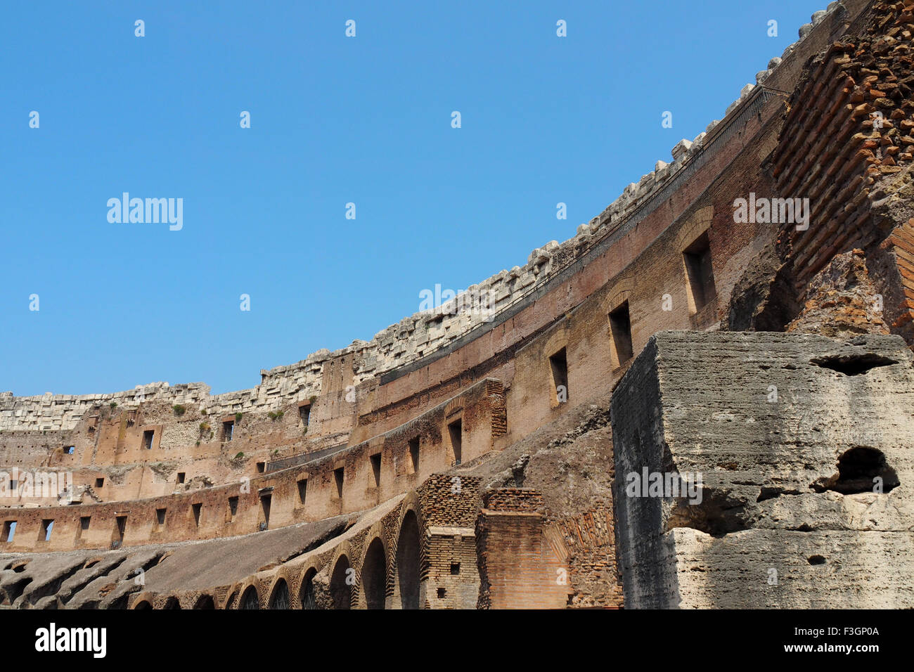 Ancient rome amphitheatre hi-res stock photography and images - Alamy