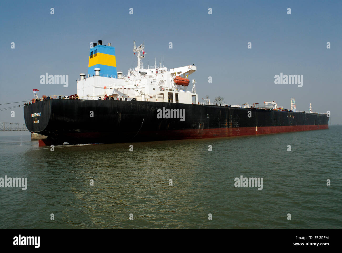 India indian cargo ship mumbai hires stock photography and images Alamy
