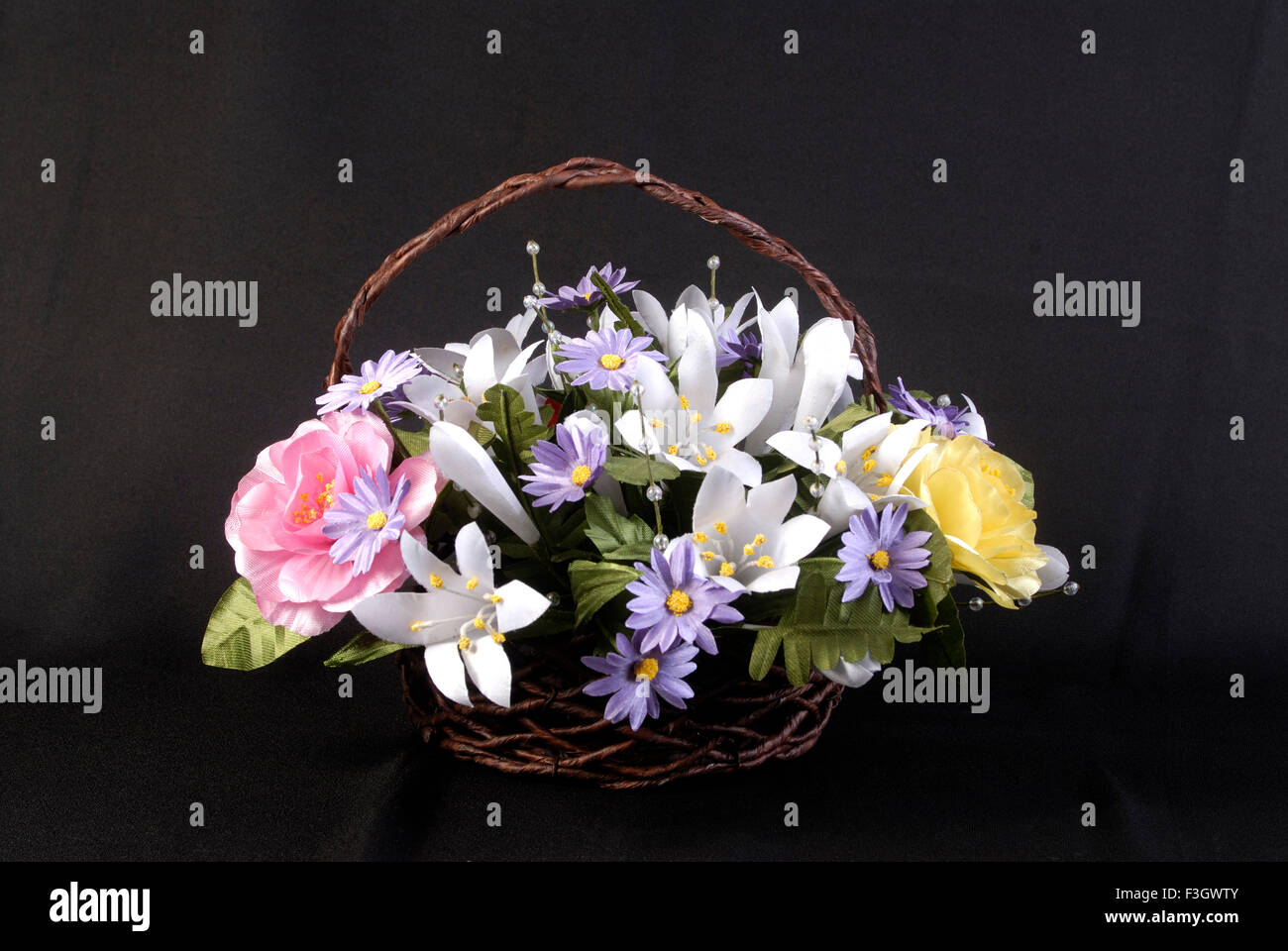 Mexican Basket Flowers Giant Begonia Michaelmas Daisy Lily Ferns And Roses Made In Sateen Cloth India Stock Photo Alamy