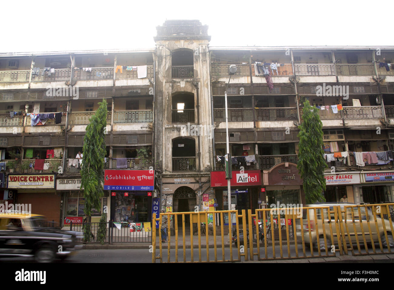 Old building ; chawl Parvarti ; Grant road ; Bombay now Mumbai ; Maharashtra ; India Stock Photo