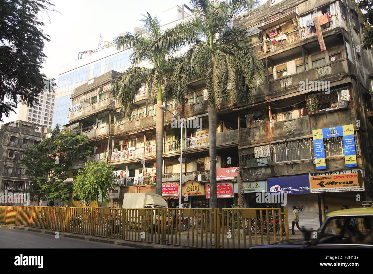 Old building ; chawl eashak manzil ; Grant road ; Bombay now Mumbai ; Maharashtra ; India Stock Photo