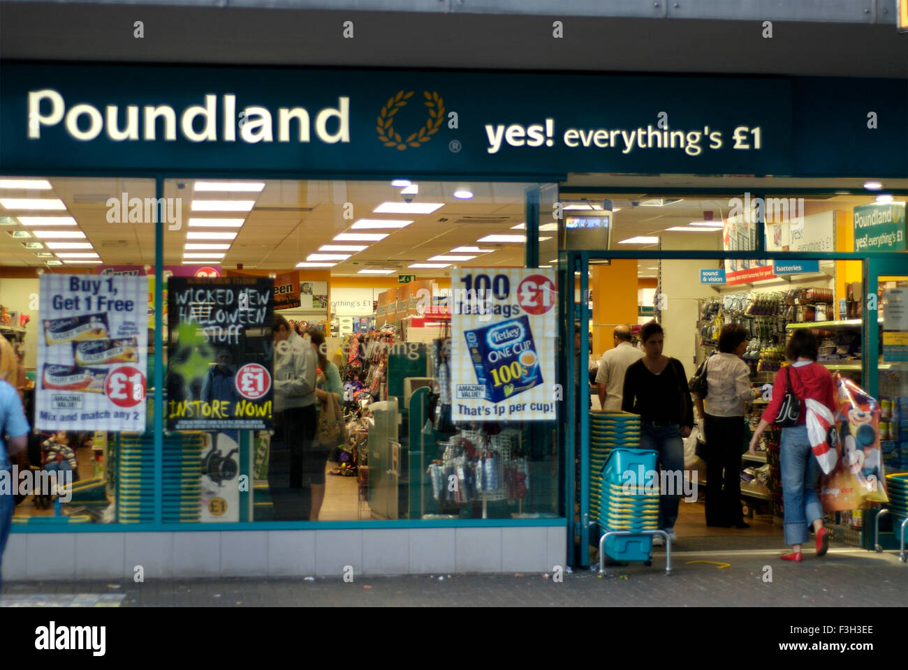 Poundland United Kingdom High Resolution Stock Photography and Images -  Alamy
