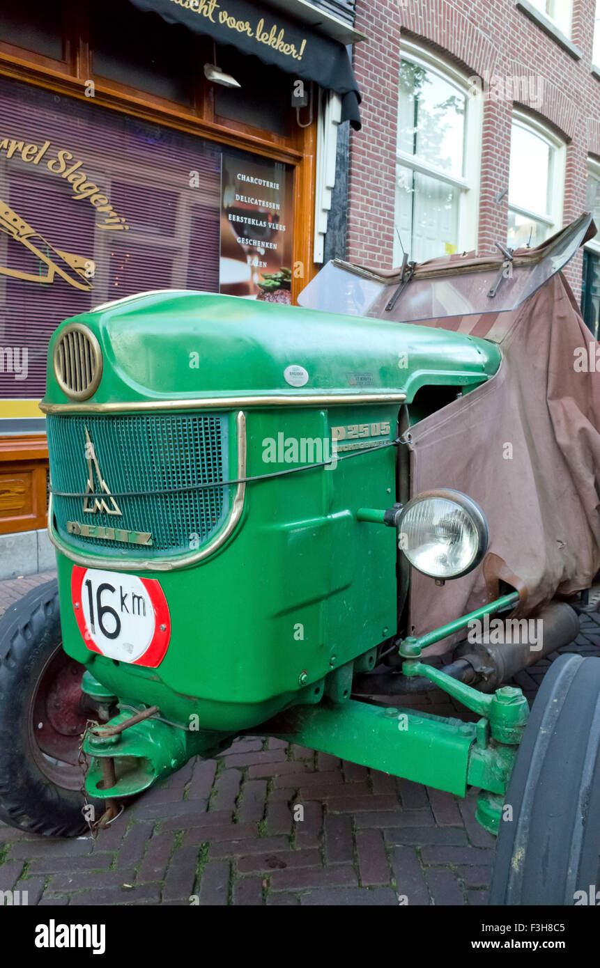 Classic green tractor, Deutz made in Germany Stock Photo Alamy