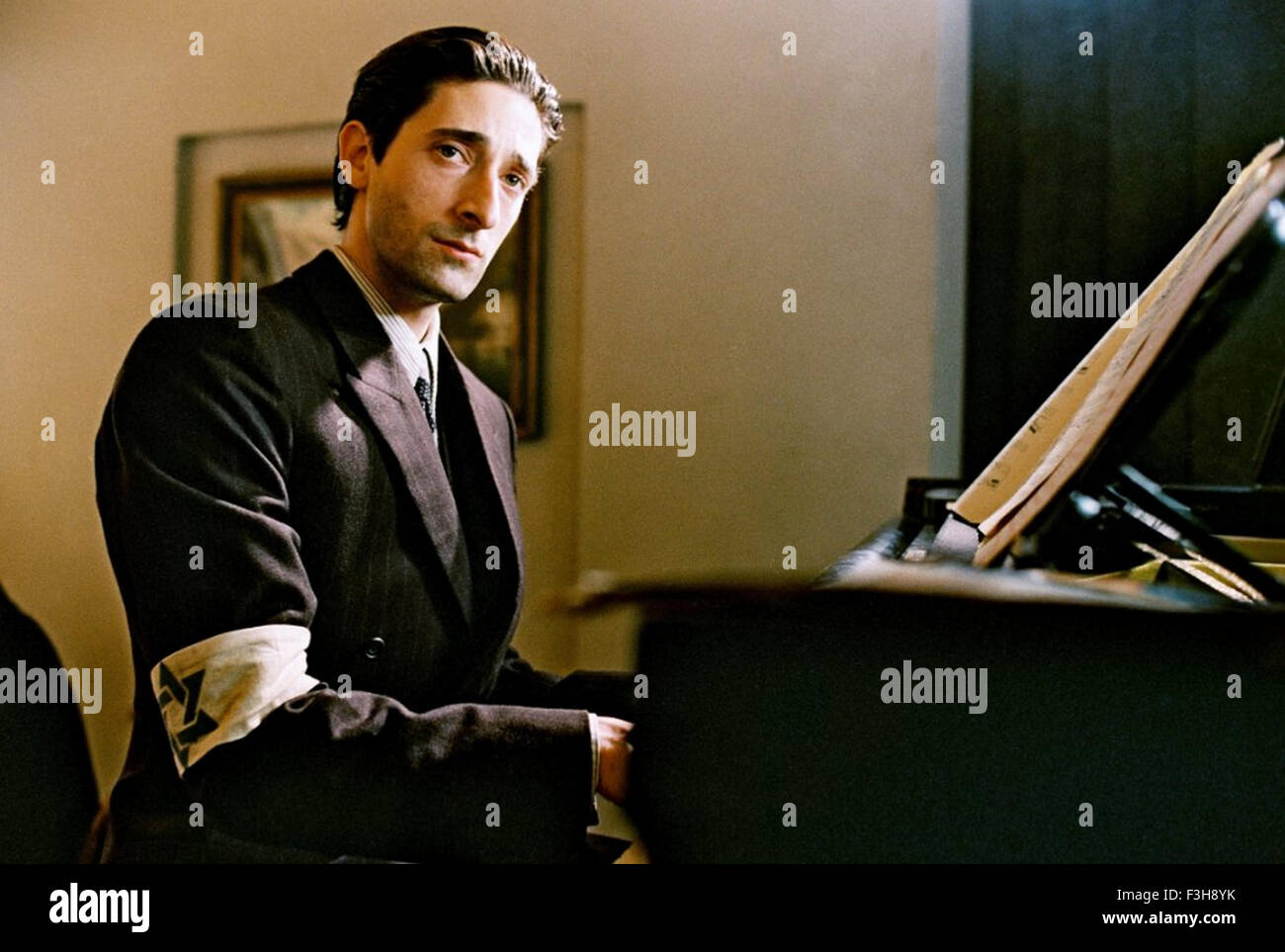 THE PIANIST 2002 Focus Features film with Adrien Brody Stock Photo