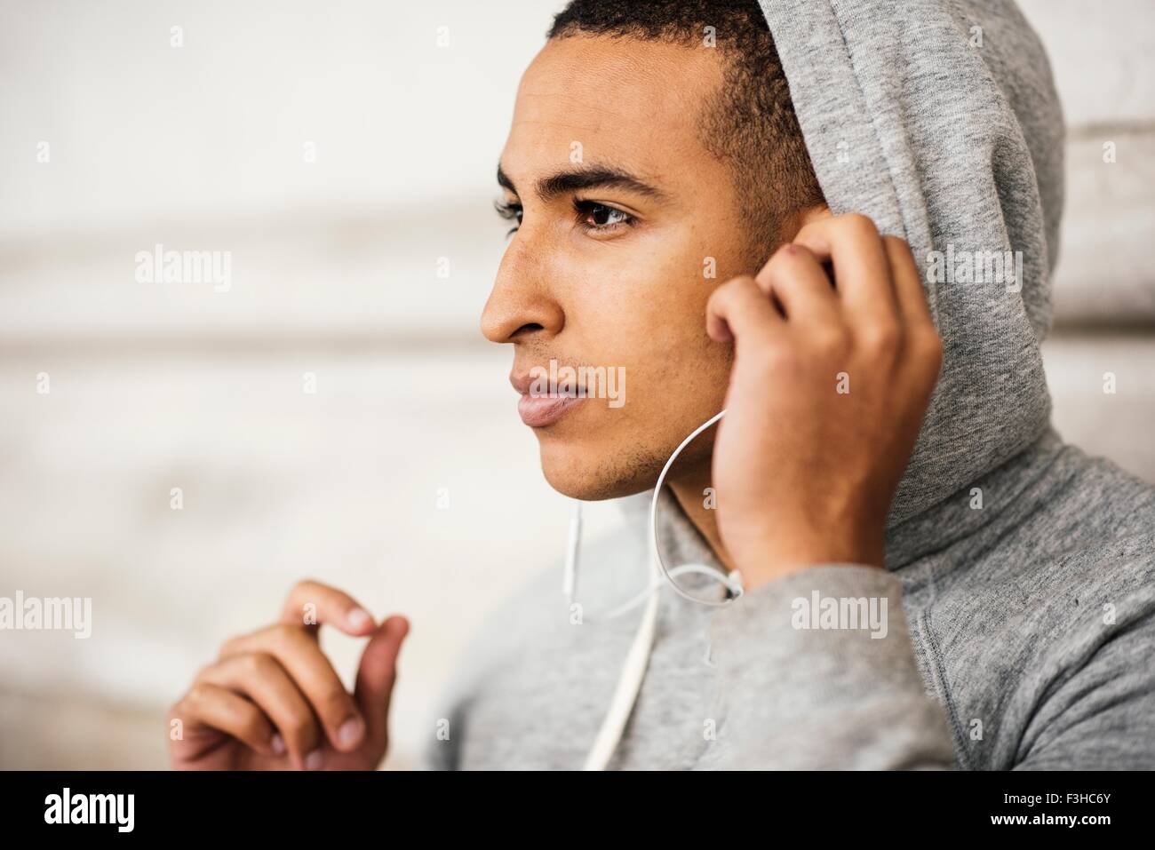 Jogging male wearing grey hi-res stock photography and images - Alamy
