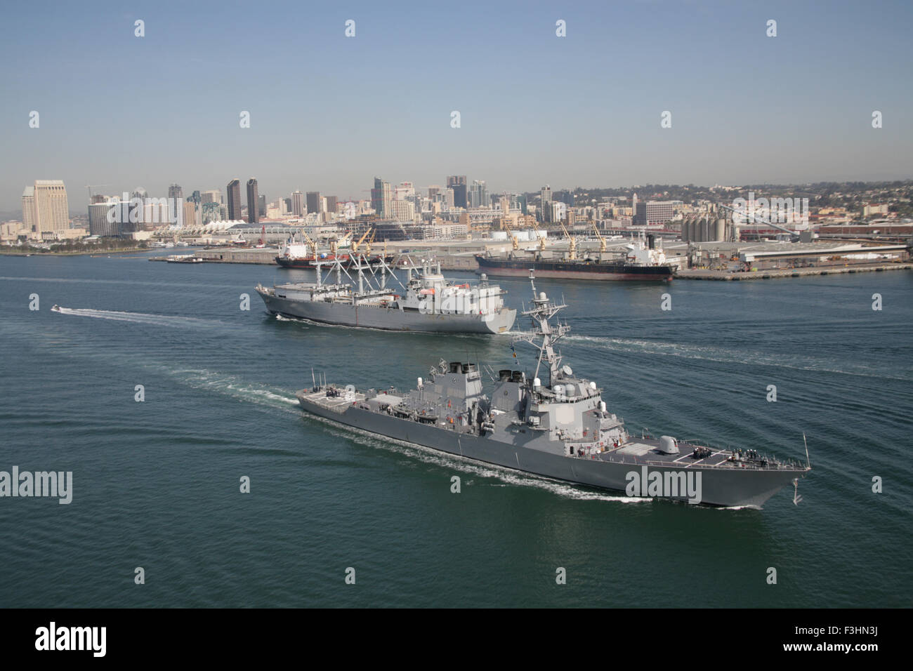 US Navy vessel sailing from San Diego Stock Photo Alamy