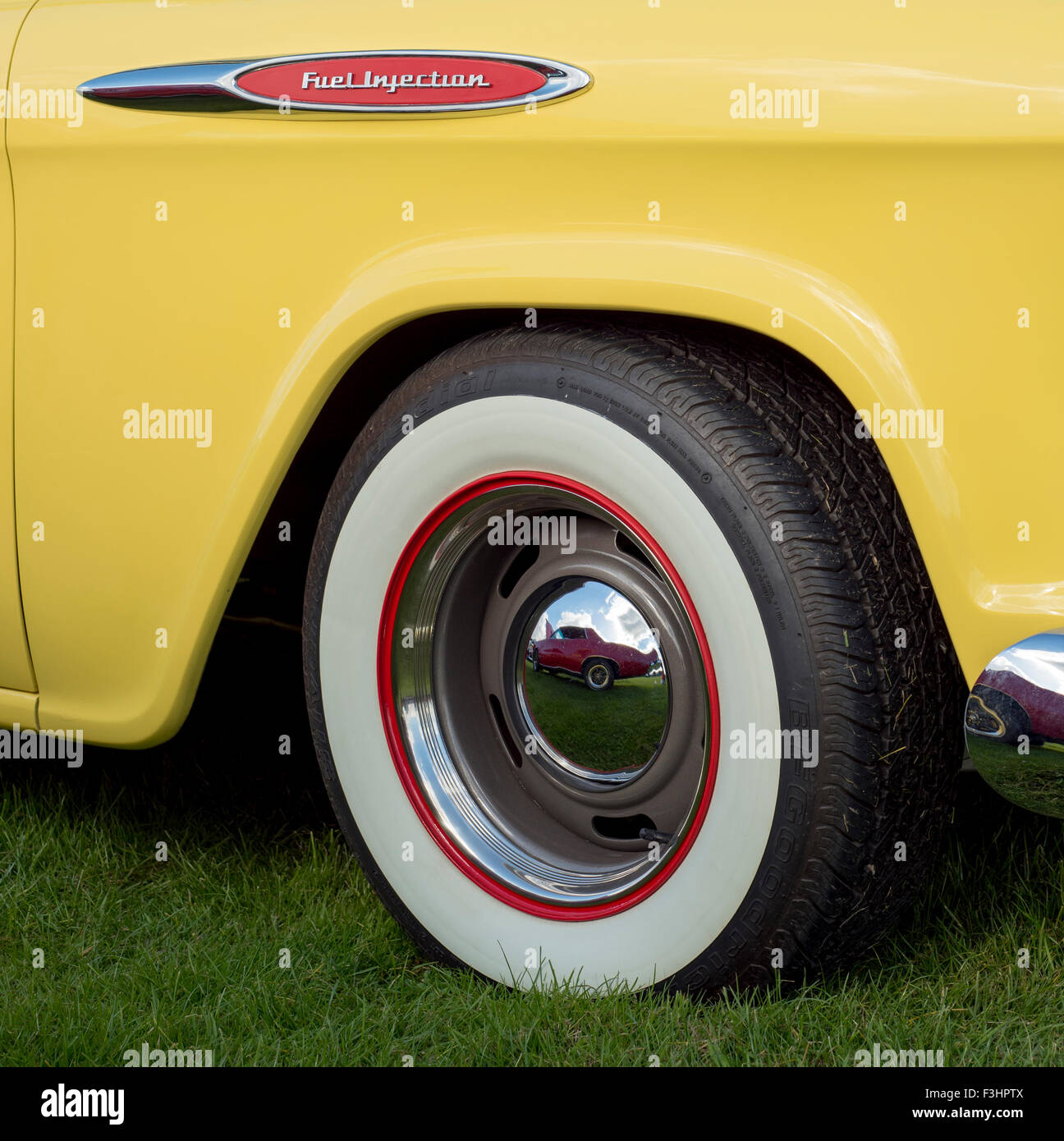 White car white wall hires stock photography and images Alamy