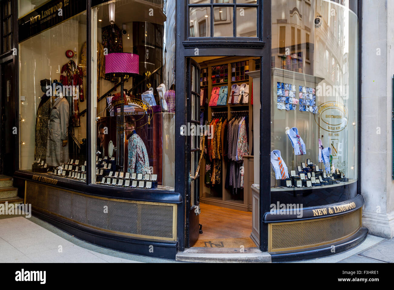 New & Lingwood Mens Clothes Shop, Jermyn Street, Piccadilly, London, UK