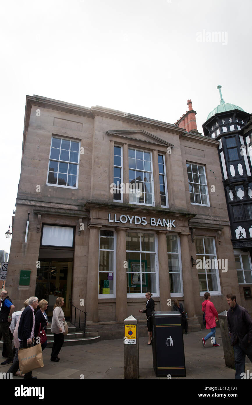 Lloyds bank in Chester Stock Photo Alamy