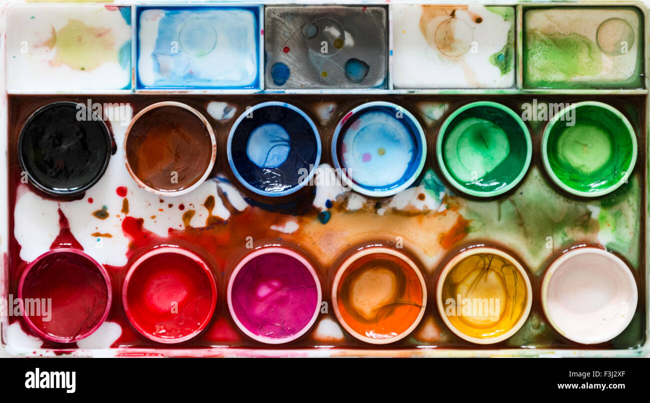 Paint set hi-res stock photography and images - Alamy